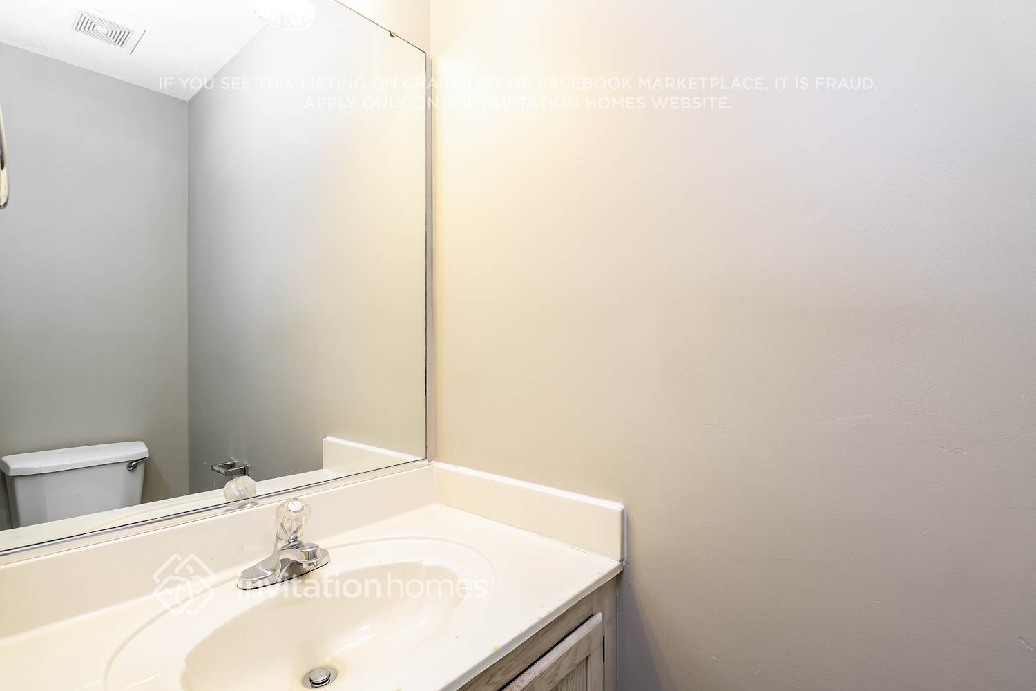 Building Photo - 8410 Blue Aster Ln