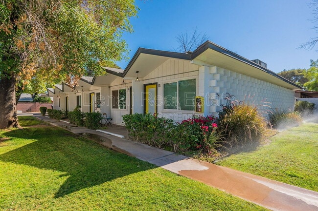 Building Photo - 2309 S College Ave