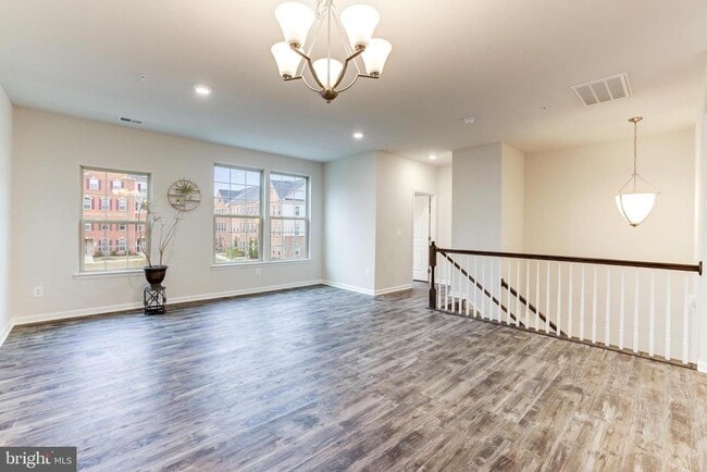 Building Photo - 7071 Darbey Knoll Dr