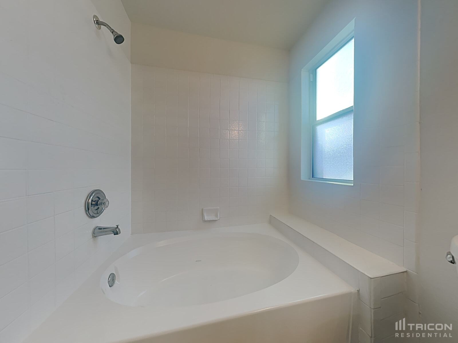 Building Photo - 4432 N 86th Dr