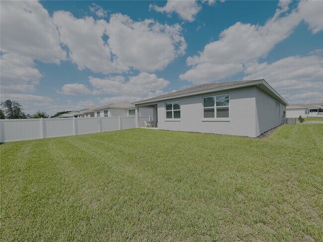 Building Photo - 5830 SW 78th Ave Rd