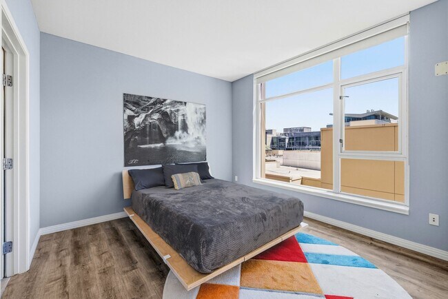 Building Photo - 427 Ninth Ave