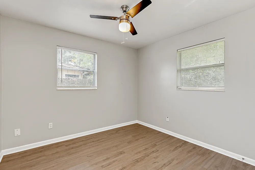 Building Photo - 1938 Monteau Drive