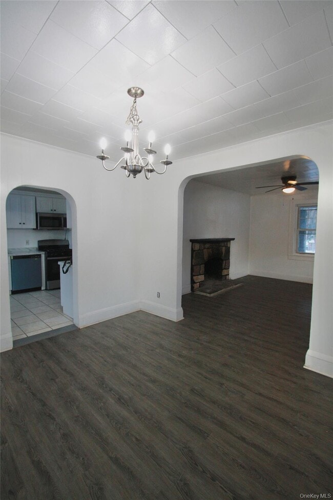 Building Photo - 51 Estrada Rd