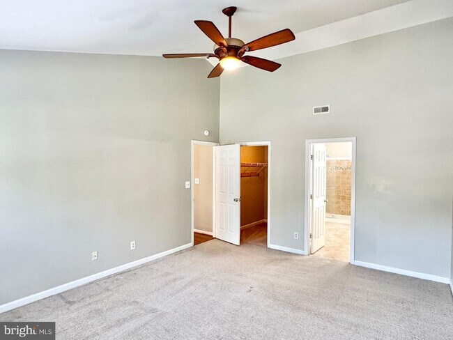 Building Photo - 16 Westchester Ct