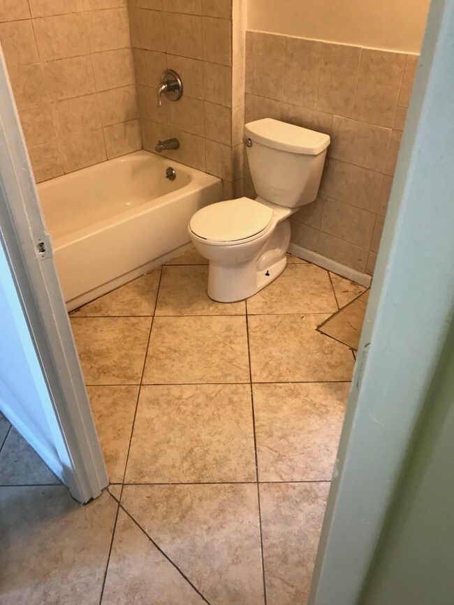 Building Photo - 9926 Watermill Cir