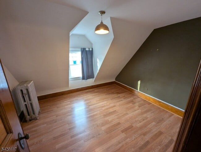 Building Photo - 124 2nd Ave