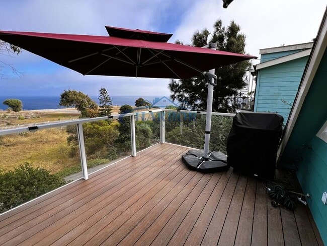 Building Photo - 668 W Paseo Del Mar