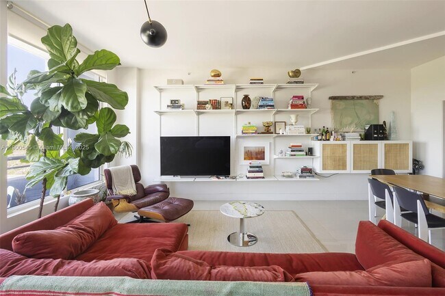 Building Photo - 3250 Grand Ave