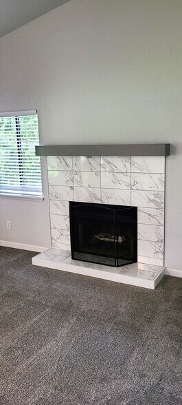 Building Photo - 11711 100th Ave NE