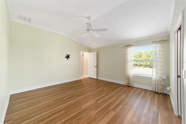 Building Photo - 1109 Alcove Loop