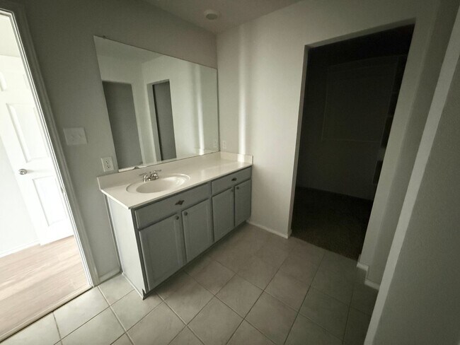 Building Photo - 3-Bedroom House for Rent in Killeen