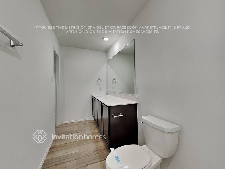 Building Photo - 1338 Mosely Cir