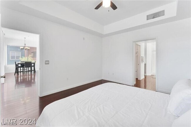 Building Photo - 47 E Agate Ave