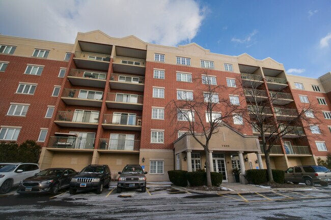 Building Photo - 7400 Lincoln Ave