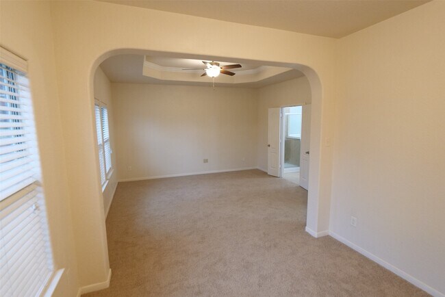 Building Photo - 803 Harbor Lakes Ln