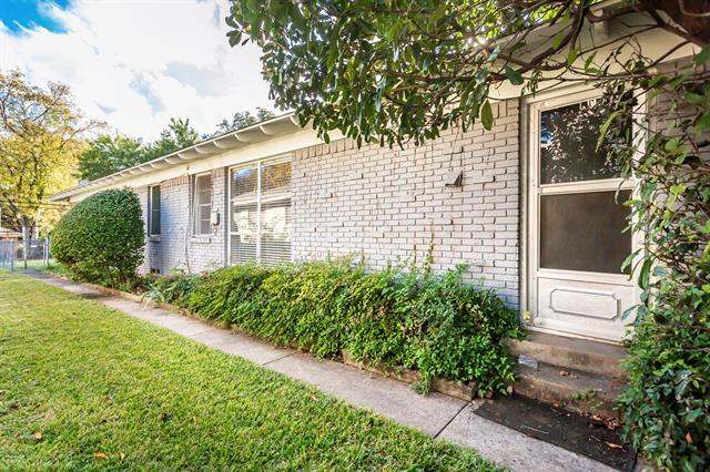 Building Photo - 6508 St Moritz Ave