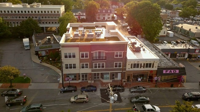 Building Photo - Huntington Professional Suites