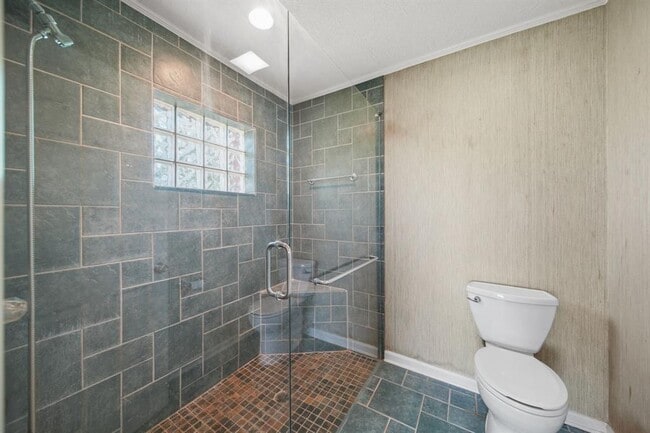 Building Photo - 15502 Kitty Hawk Dr