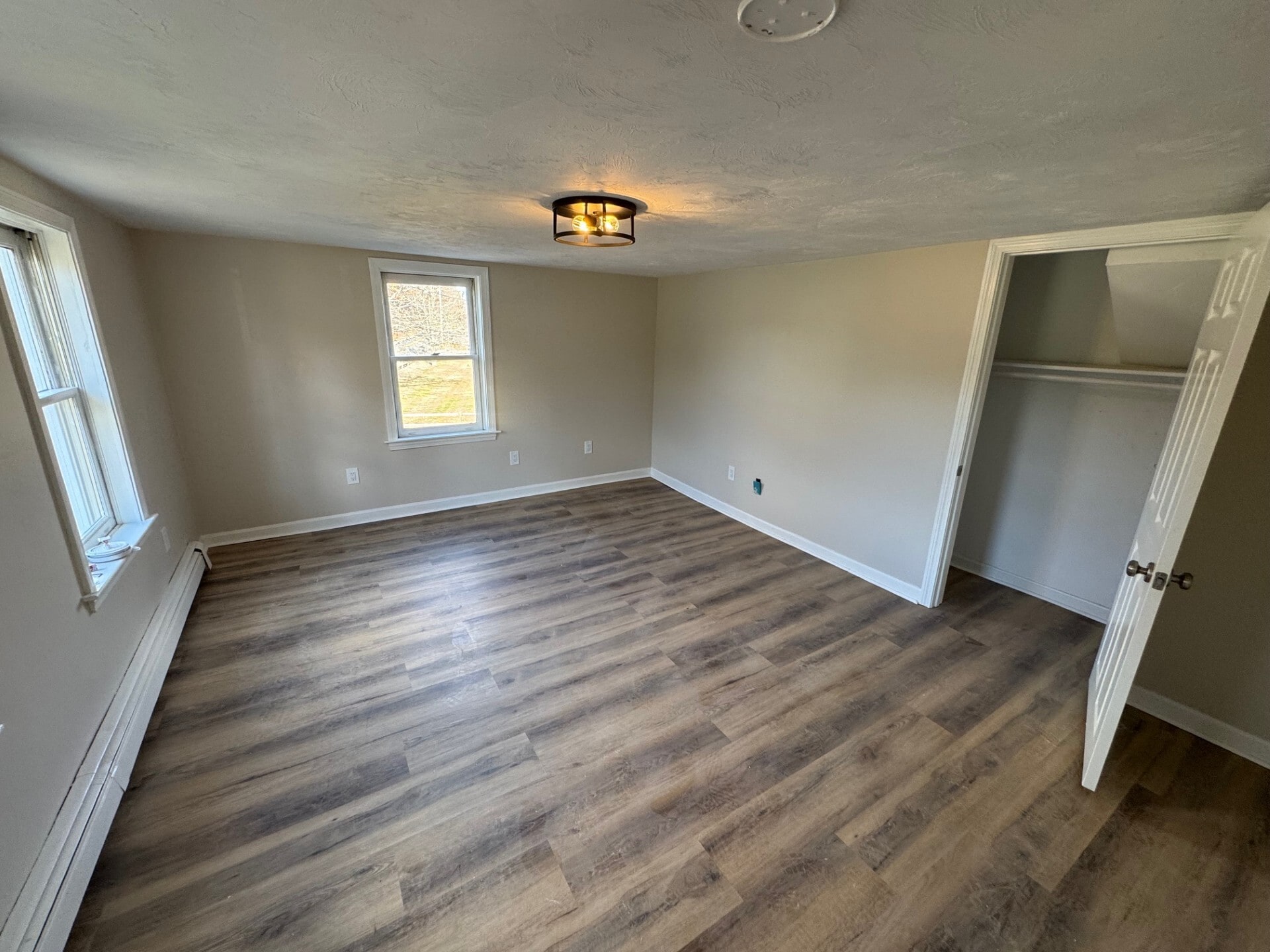 Building Photo - 456 Mattakeesett St