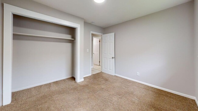 Building Photo - 583 Chittenden St