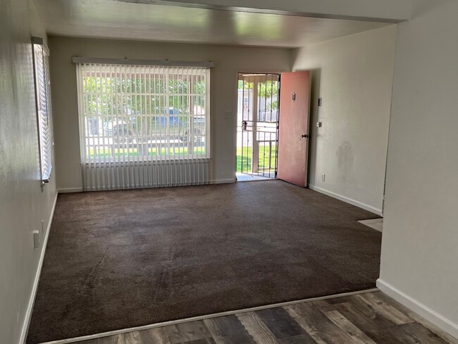 Building Photo - 6322 Almond Dr