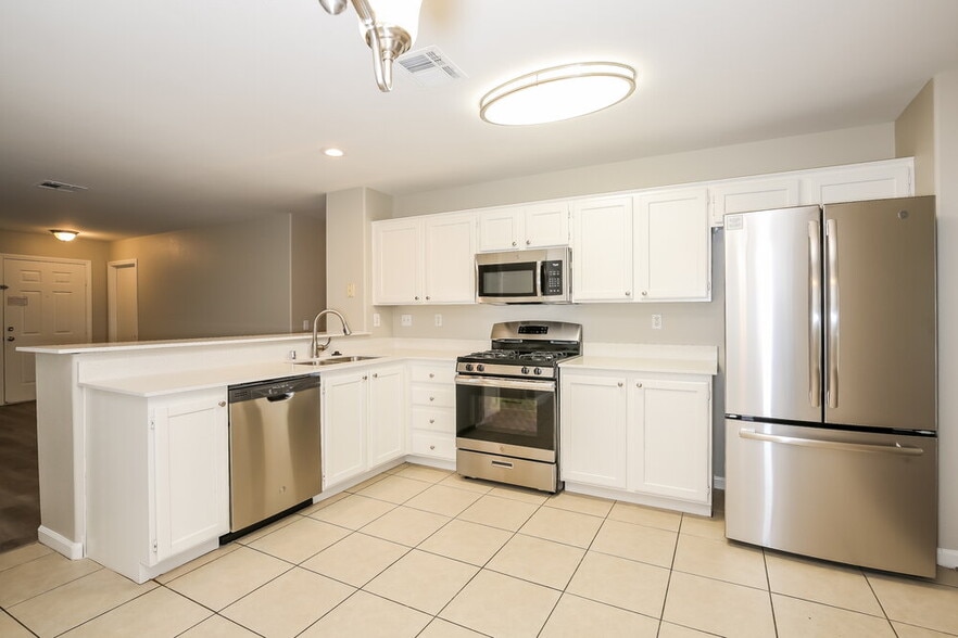 Building Photo - 7933 Odysseus Ave