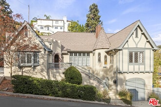 Building Photo - 2746 Belden Dr