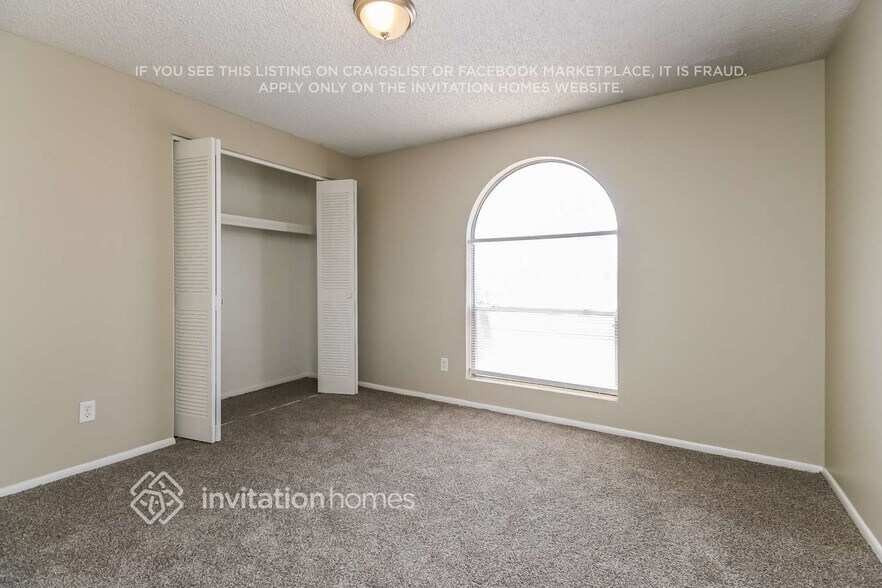 Building Photo - 6943 W Hubbell St