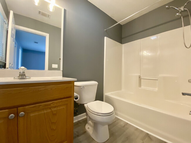 Building Photo - Spacious Townhome located on Hilton Head I...