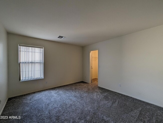 Building Photo - 3215 W St Anne Ave