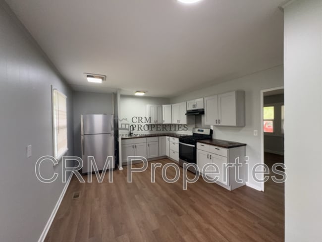 Building Photo - 5204 Arrowhead Blvd