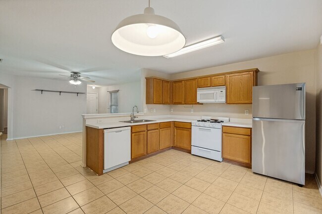 Building Photo - Charming 3-Bedroom, 2-Bathroom Home in Judson Crossing