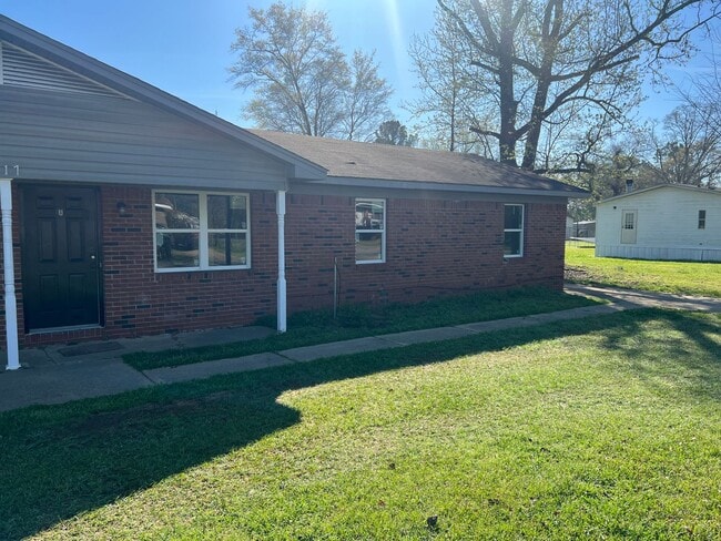 Primary Photo - 4017 68th Ave