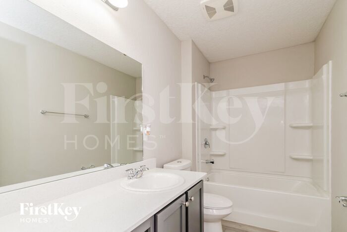 Building Photo - 8145 Windmill Way