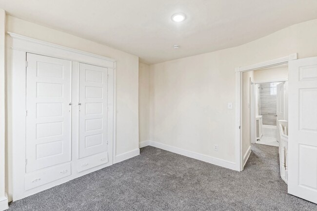 Building Photo - 3357 Malta St