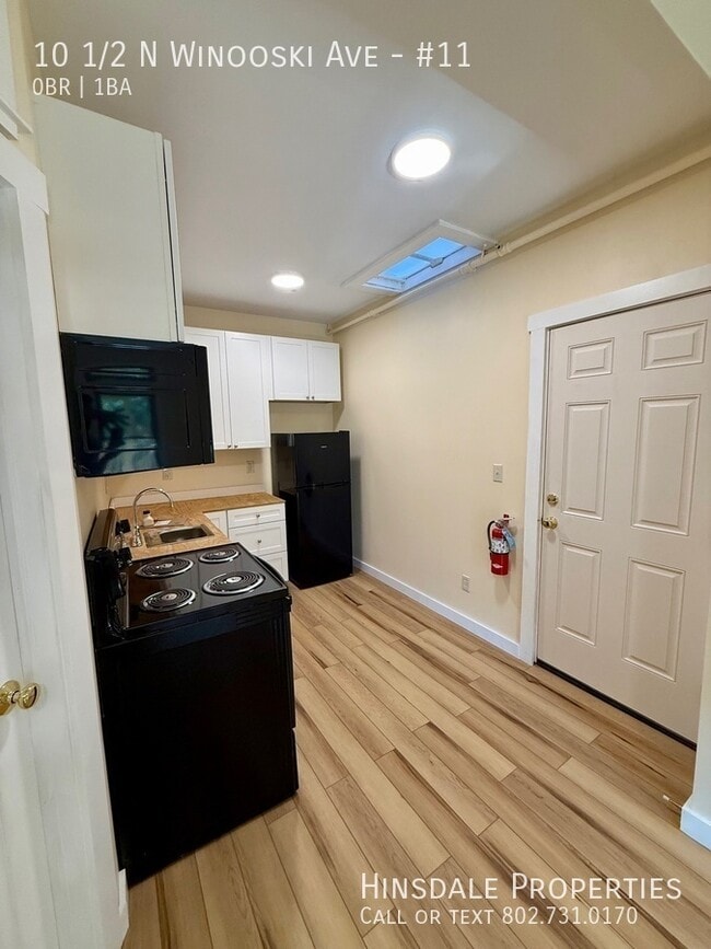 Building Photo - 10 1/2 N Winooski Ave-#11