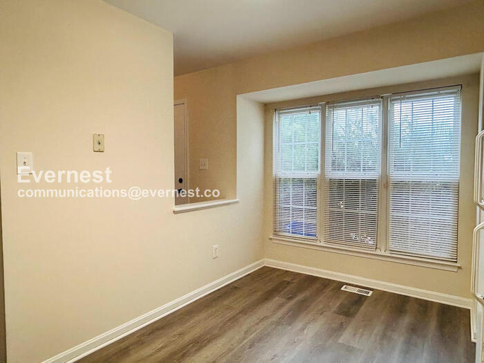 Building Photo - 20865 Sandstone Square