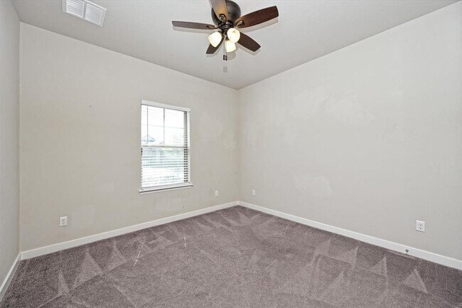 Building Photo - 469 Coyote Crk Wy