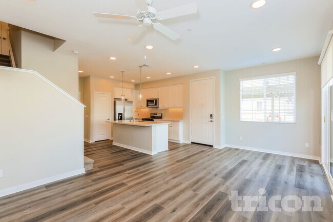 Building Photo - 24706 Amor Ct