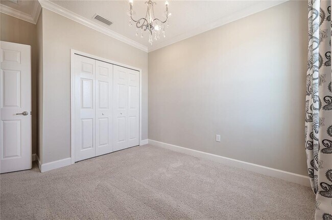 Building Photo - 7212 Paradiso Dr