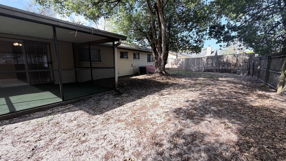 Building Photo - 603 Pheasant Ave