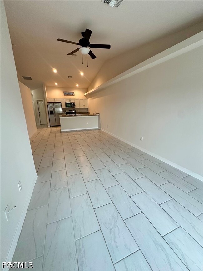 Building Photo - 4406 Skyline Blvd