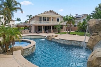 Building Photo - 928 Trovita Dr