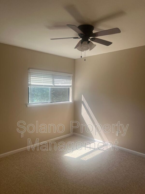 Building Photo - 184 Nantucket Cir