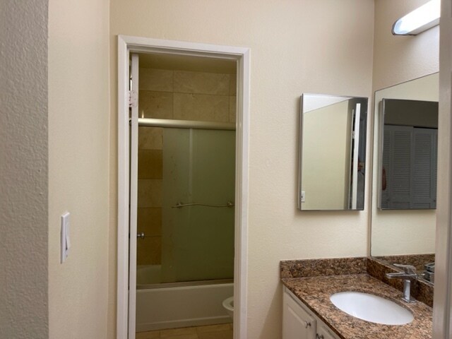 Building Photo - 7515 Charmant Dr