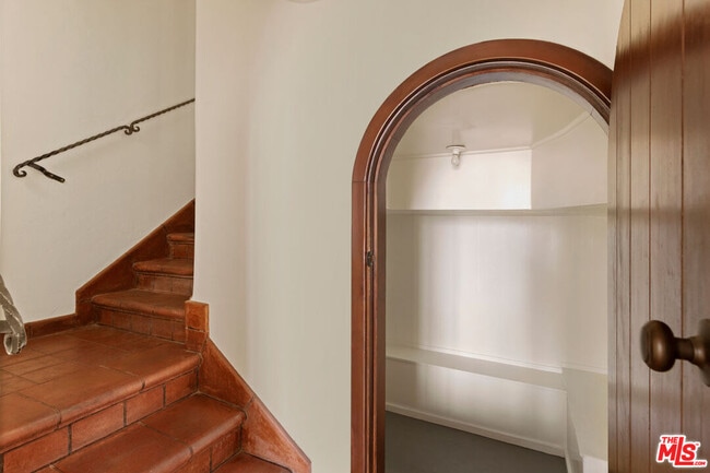 Building Photo - 6856 Los Altos Pl