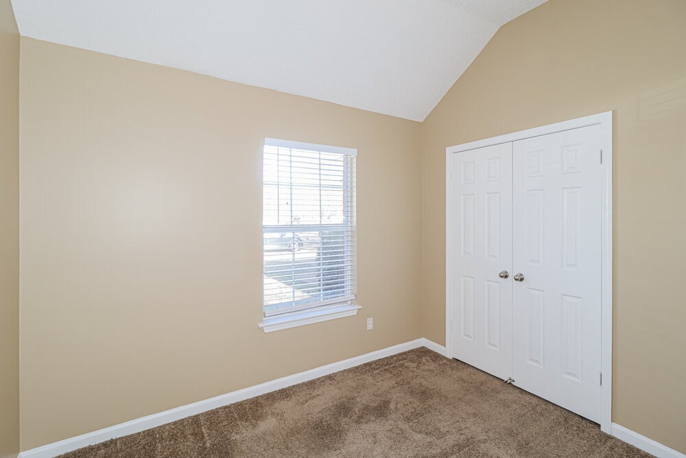 Building Photo - 7101 Market Square Dr