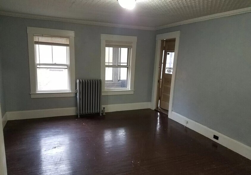 Primary Photo - 39 Thorndike St