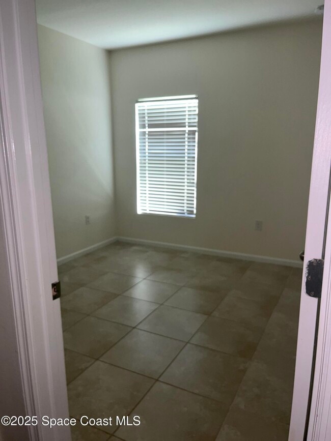 Building Photo - 1343 Musgrass Cir